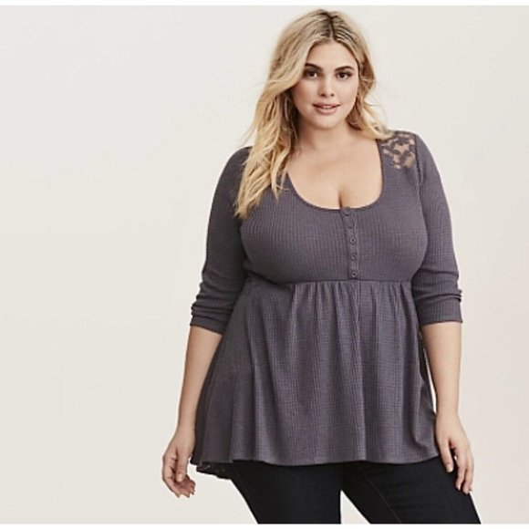 torrid Tops - TORRID GREY LACE WAFFLE KNIT BABYDOLL TOP Size 5X